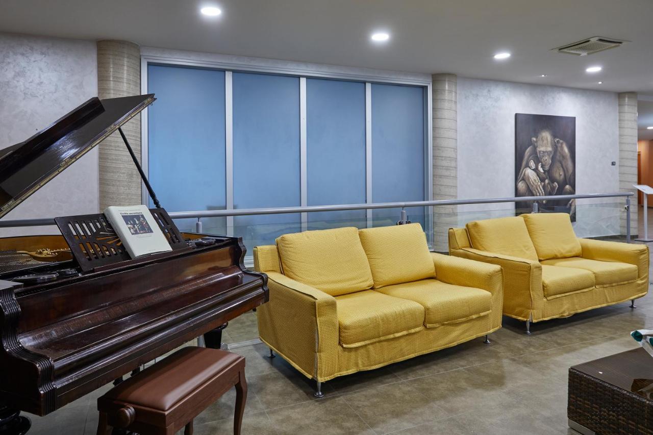 Hotel Concorde Camerano Bagian luar foto