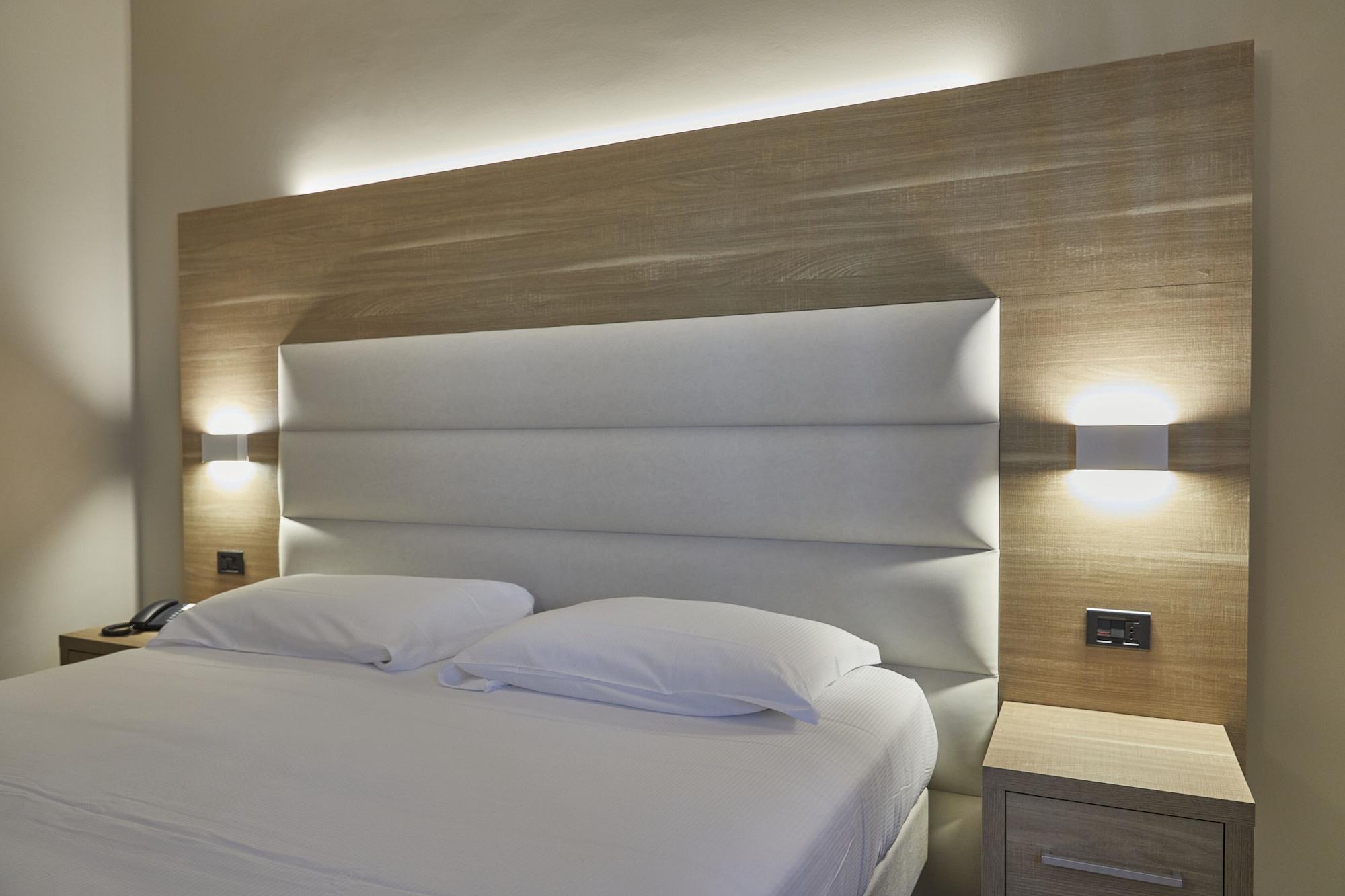 Hotel Concorde Camerano Bagian luar foto