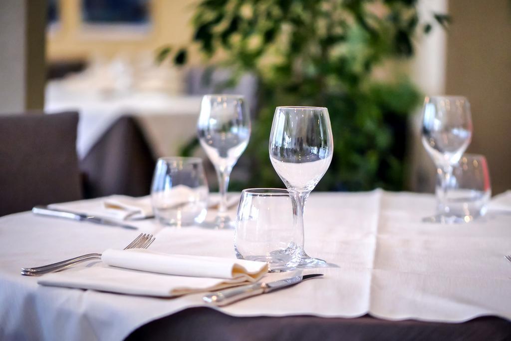 Hotel Concorde Camerano Bagian luar foto